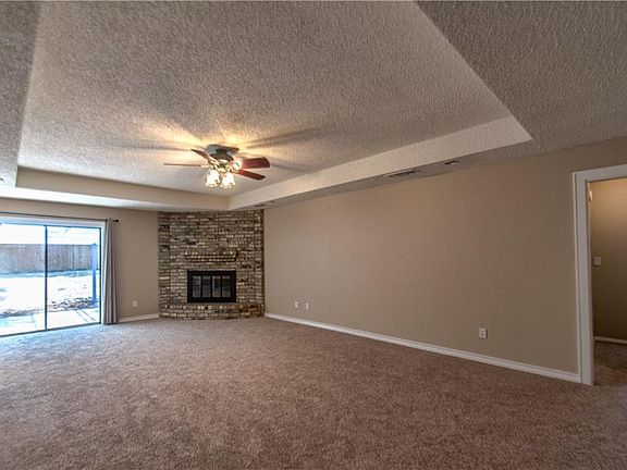 3rd image of 2507 Engleford Dr