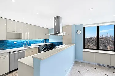 Rented by R New York