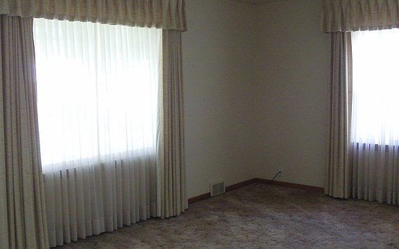 5th image of 284 N Forest Ave
