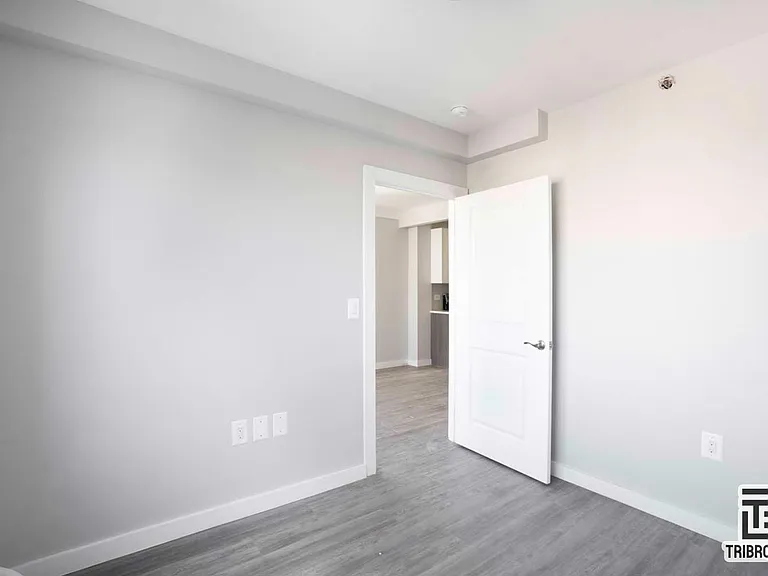 412 E 120th St #4R — Photo 4