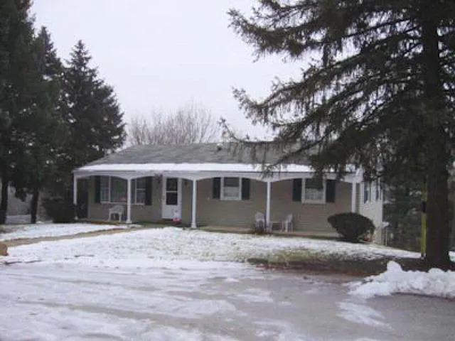 1250 Dolphin St photo 1