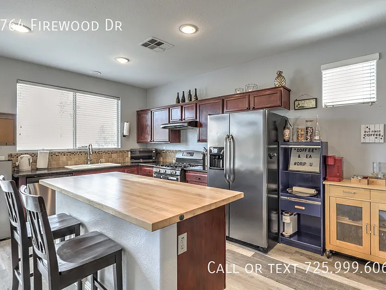 6764 Firewood Dr — Photo 9