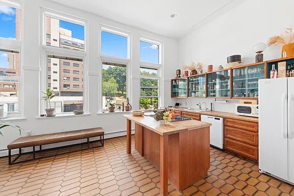 Sold by Keller Williams NYC | media 11