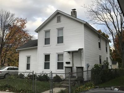 35 Ashley St, Springfield, MA, 01105