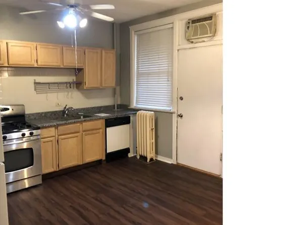 5046 S Blackstone Ave, Chicago, IL 60615