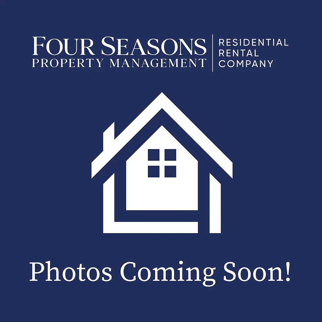Adorable Two Bedroom Apartment Near Cotswold! — Photo 1