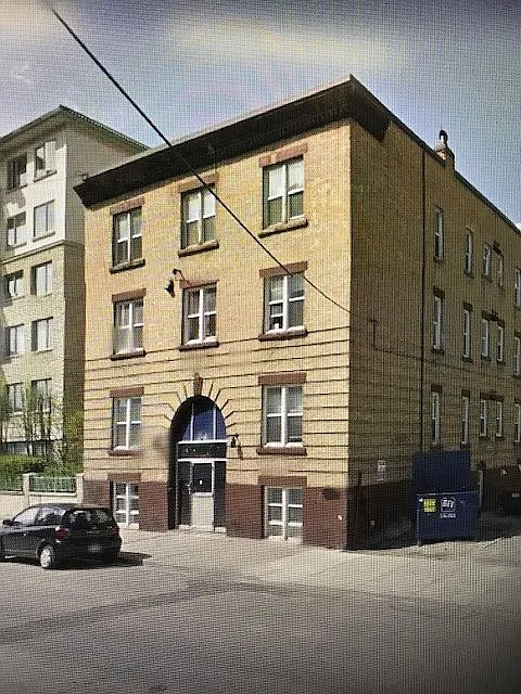 1411 Centre St SW #22