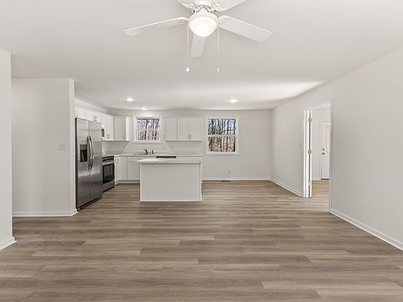 3rd image of 1029 Granada Rd