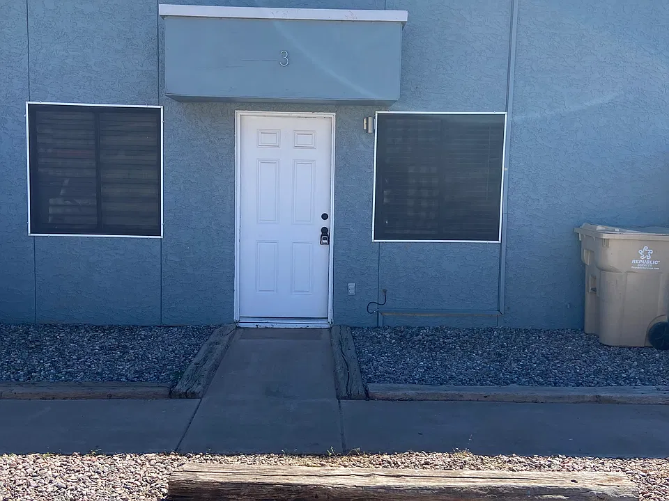 2061 S Apache Dr #3