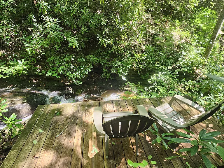 524 Stornoway Dr — Photo 110