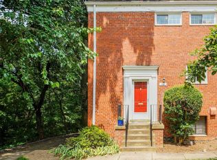 1557 Mount Eagle Pl, Alexandria, VA 22302