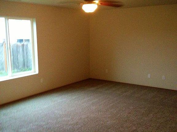 2nd image of 10015 Tahoma Ct SE