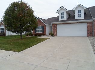 1358 Hamilton Dr, Greenwood, IN 46143