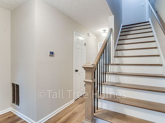 Front Entry Way