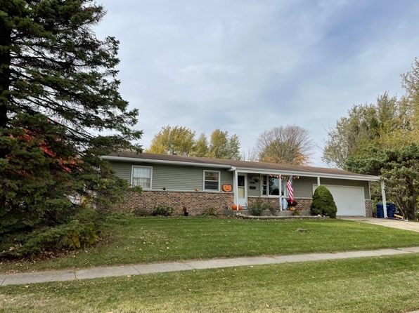 1719 S 7th St Dekalb Il 60115 Zillow