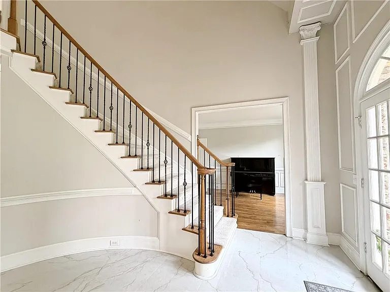 530 Rippling Water Ln — Photo 6