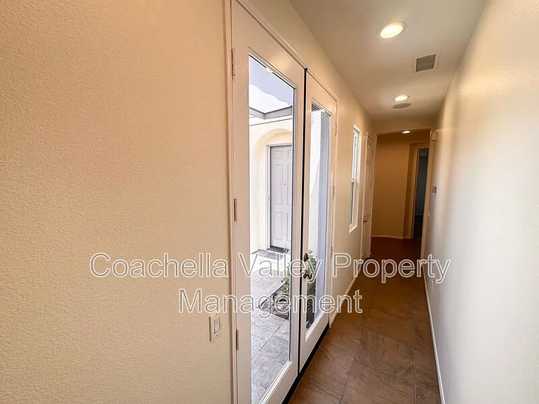 138 Shoreline Dr — Photo 46