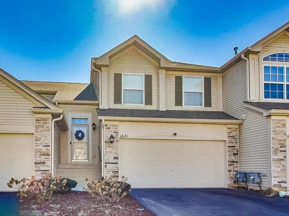 1621 Fredericksburg Ln, Aurora, IL 60503