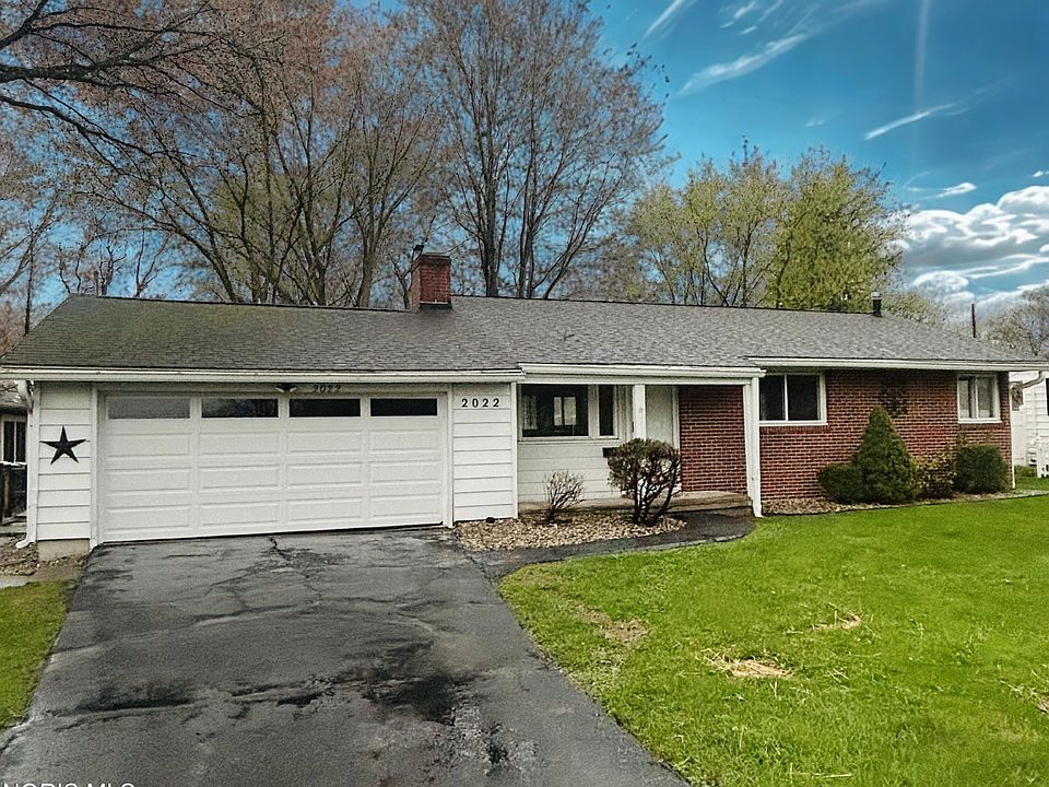 1st image of 2022 Eastgate Rd