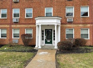 13765 Cedar Rd APT 201, Cleveland, OH 44118