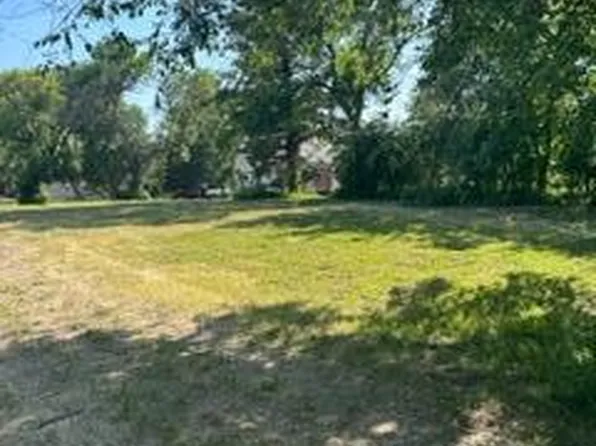 18 E 3rd Ave, Webster, SD 57274