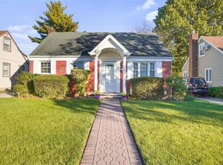 164 Sterling Rd, Elmont, NY 11003