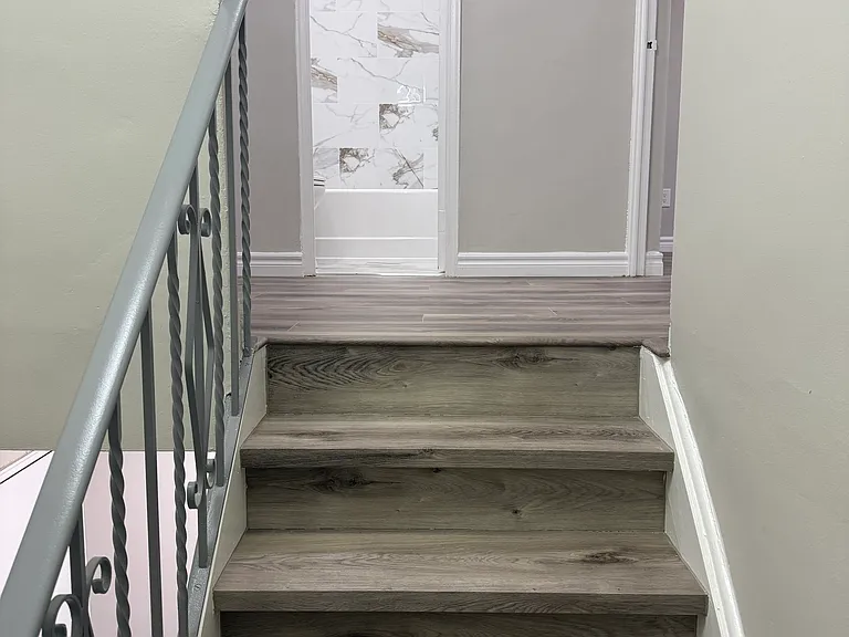 2808 Keele St — Photo 8