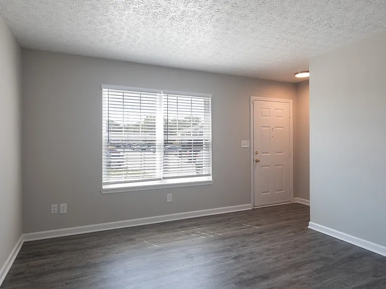 Yorkview Apartments — Photo 19
