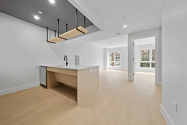 77-63 Vleigh Place