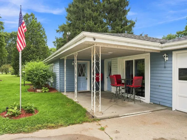 3048 Wadhams Rd, North Street, MI 48049