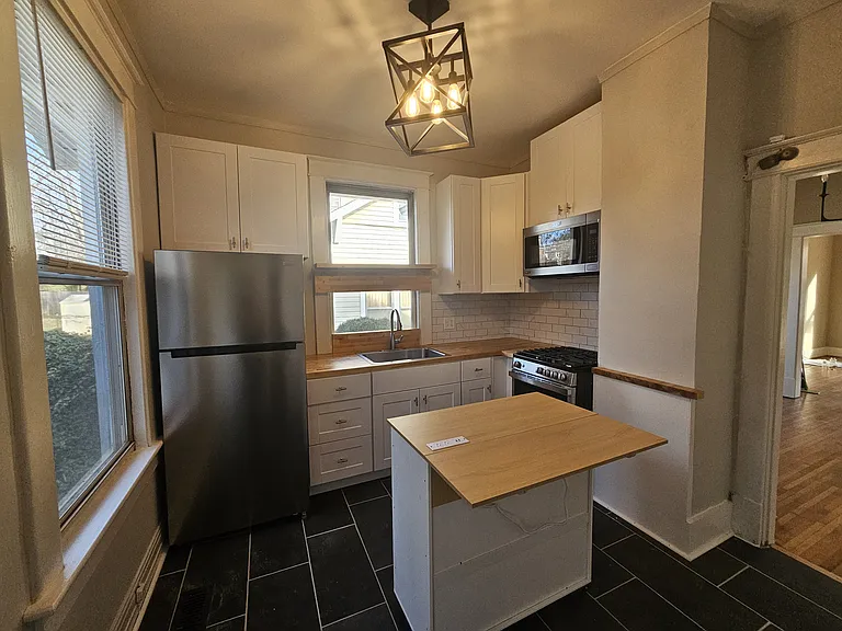 314 Westover Blvd — Photo 3