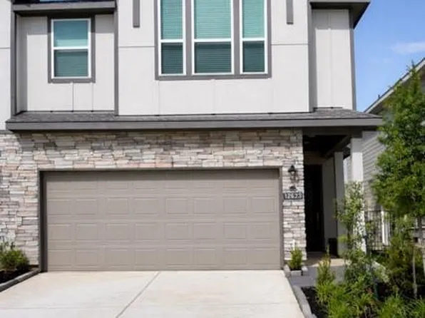 12623 Blue Catfish Ln, Cypress, TX 77433