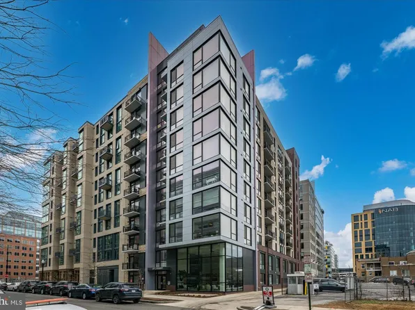 37 L St SE #1105, Washington, DC 20003