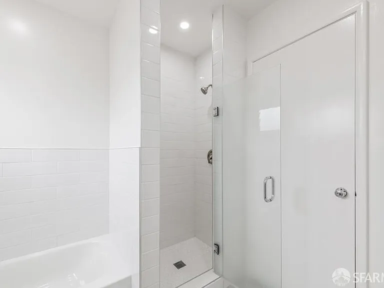 85 Dorchester Dr — Photo 16