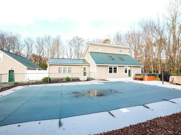 315 Case Road, Winthrop, ME 04364