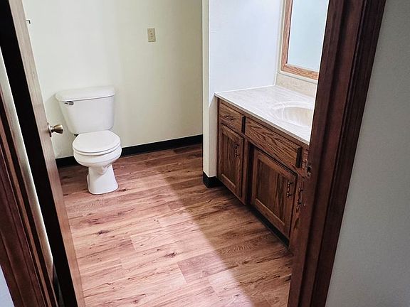 3rd image of 1901 Ridgeway Dr #73