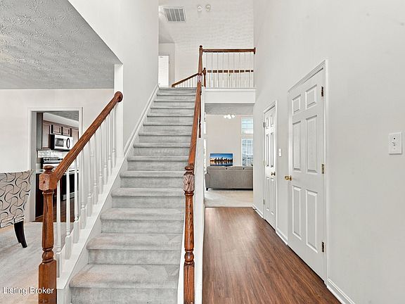 5th image of 12628 Bay Tree Way