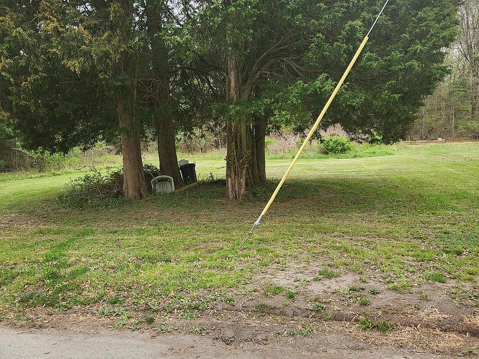 2nd image of 112 Isabella Dr