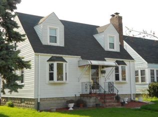 7048 Monroe Ave, Hammond, IN 46324