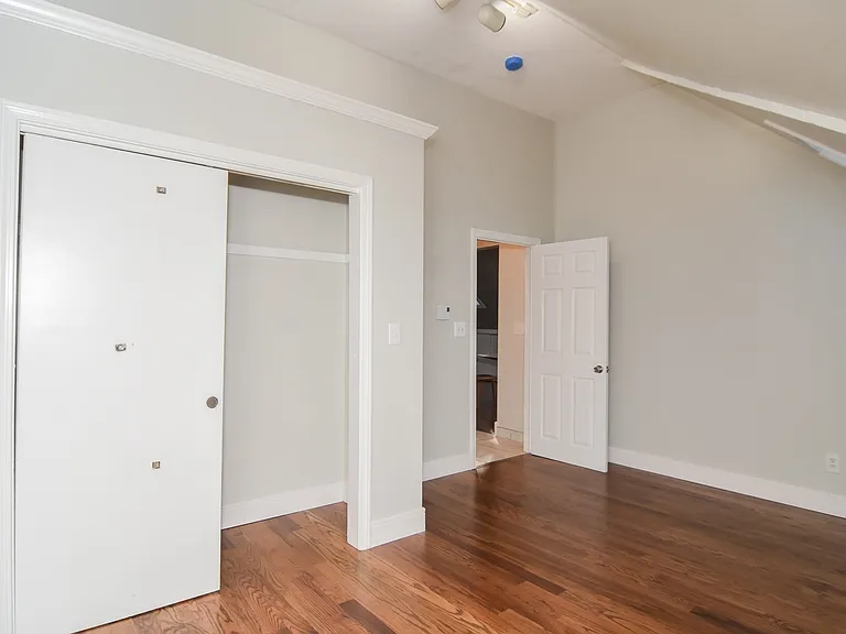349 Beacon St #D — Photo 10