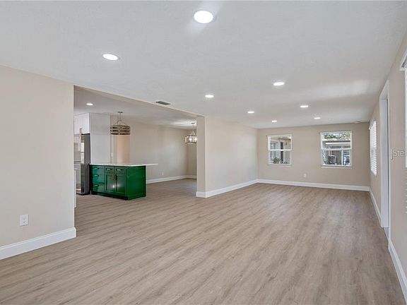 3rd image of 5956 36th Ave N