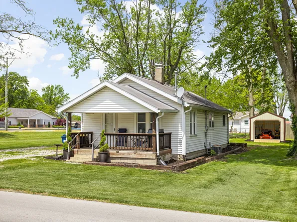 1003 Avenue D St, Greencastle, IN 46135