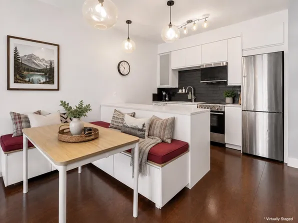 7330 Arbutus St #205, Pemberton, BC V0N 2L1