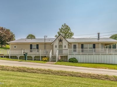 230 Cemetery Ln, Bluff City, TN, 37618
