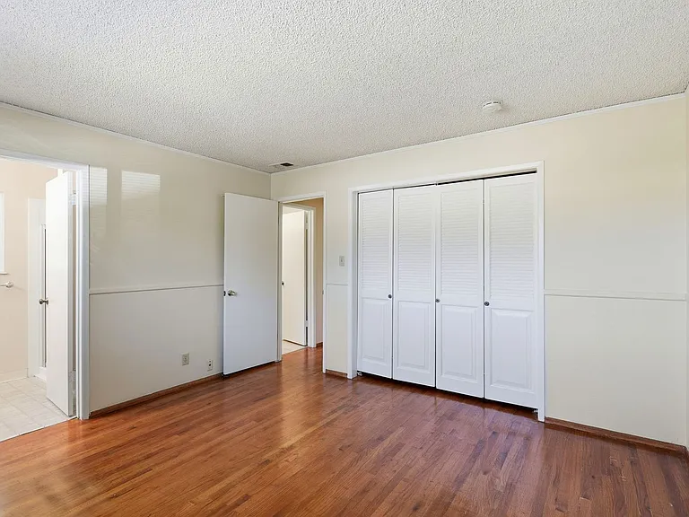 5880 Taormino Ave — Photo 29