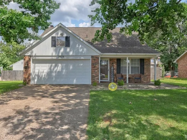 3229 Autumnwood Way, Evansville, IN 47715