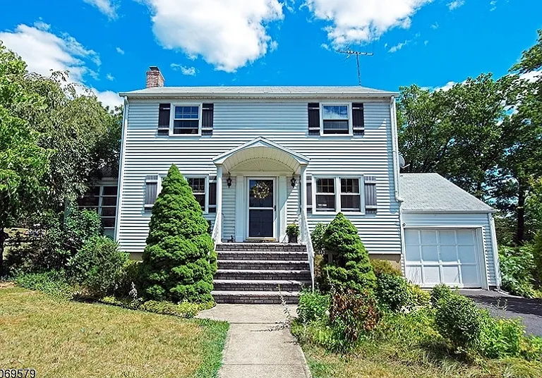 442 Millburn Ave — Photo 11