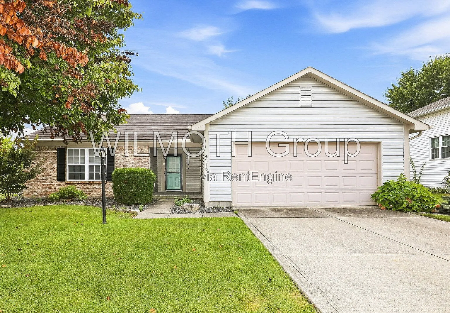 3 bed, 2.0 bath, 1410 sqft, $2,300 — Photo 1