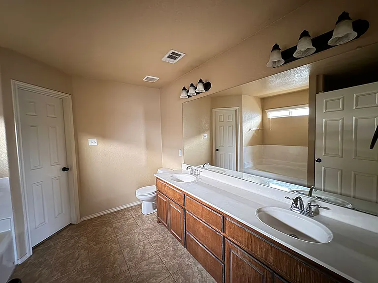 3100 Rockwall Dr — Photo 28