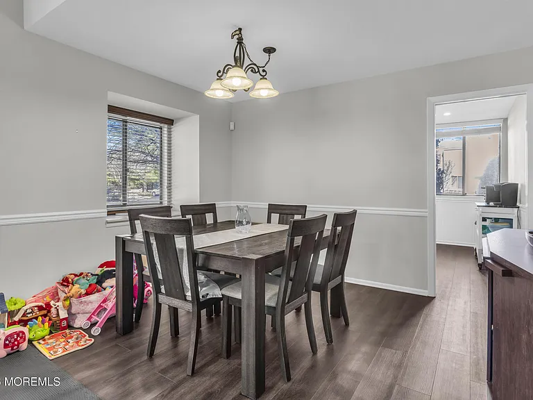 21 Dawn Ct — Photo 8